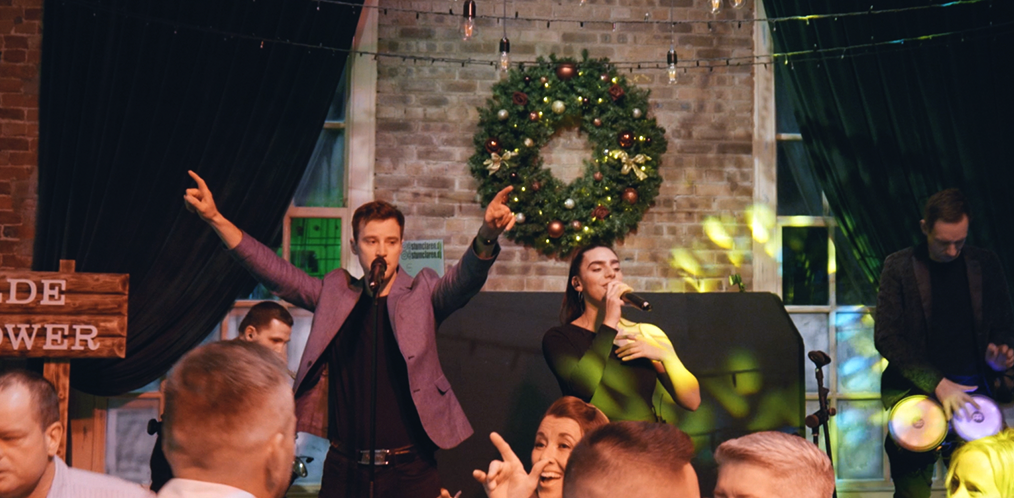 corporate-entertainment-for-christmas-at-ivory-tower