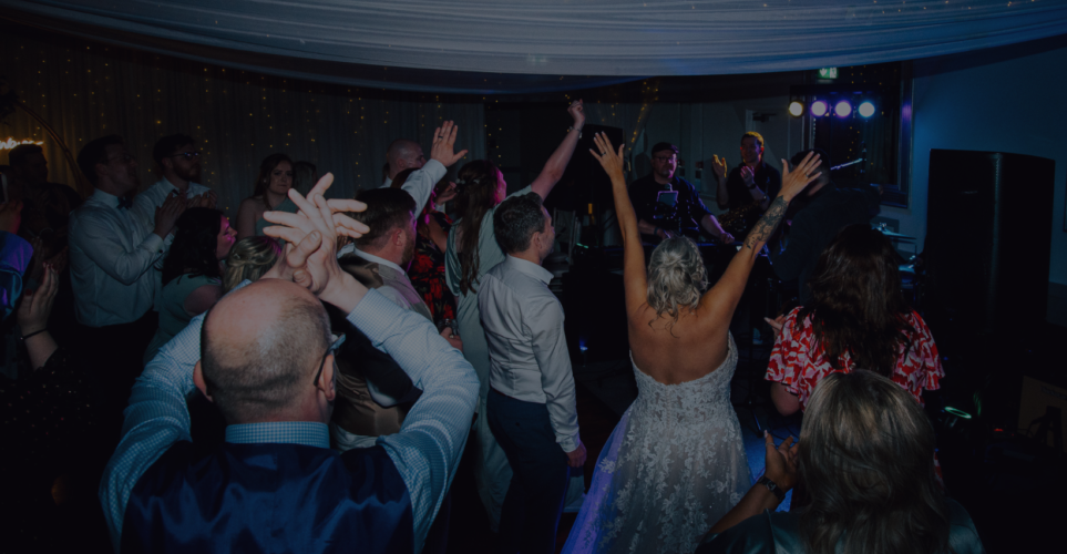 Why book your wedding entertainment with Musique?